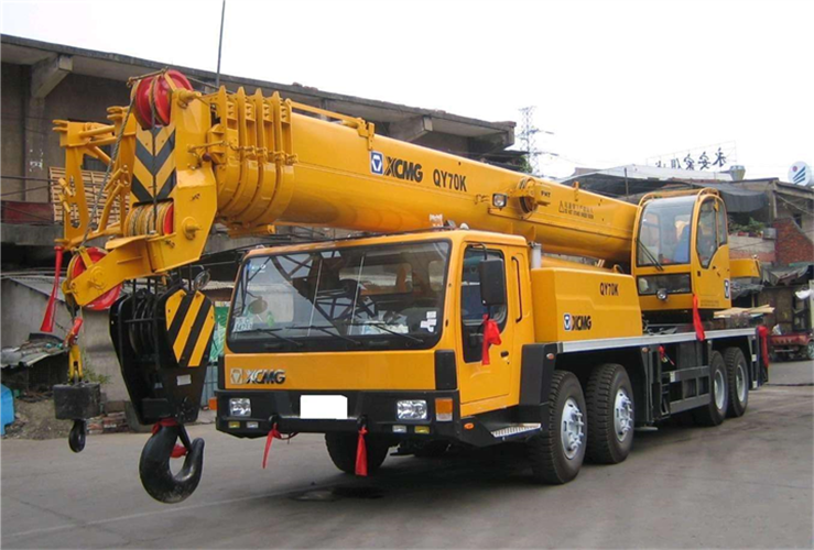 丘北县吊车出租选择重点