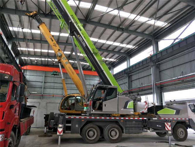 丘北县高空车出租需要注意哪些安全事项？